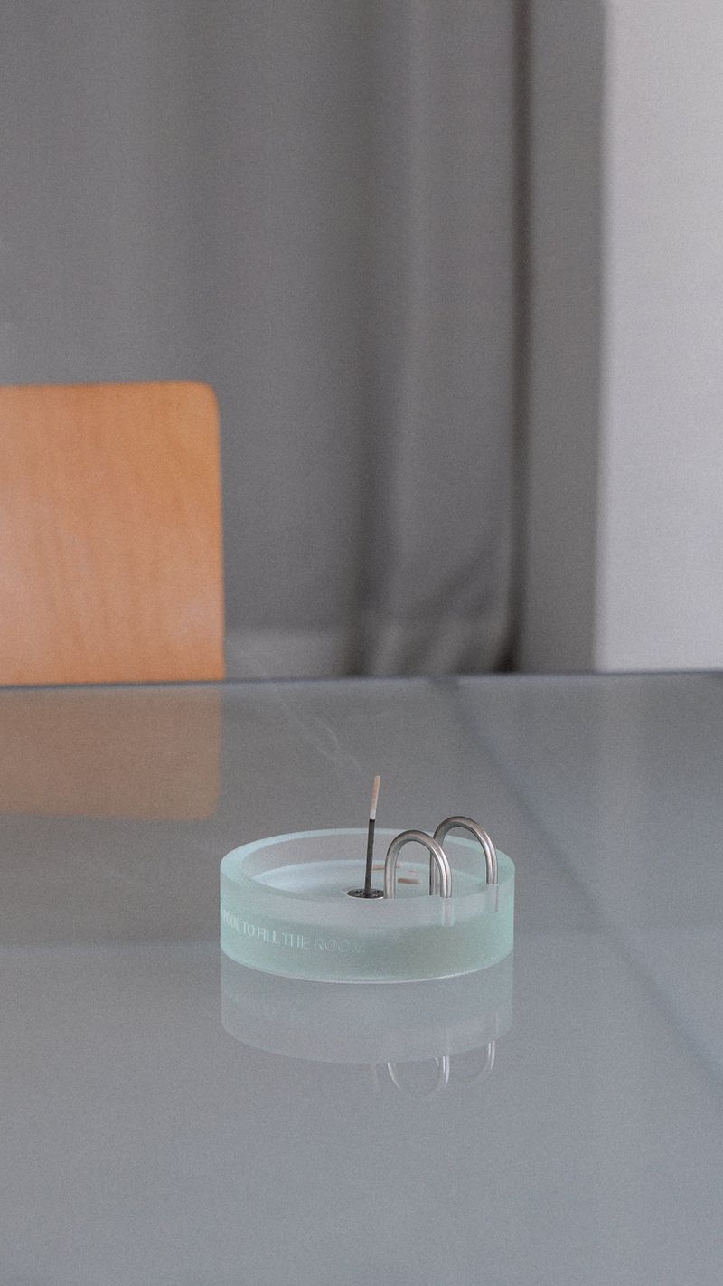 [made] Prooml incense holder - emerald