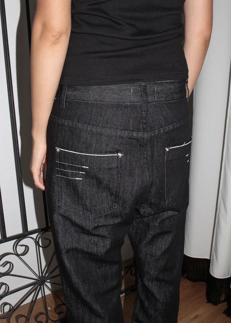 UNISEX) LEATHER STITCH FLARE DENIM (S-L)