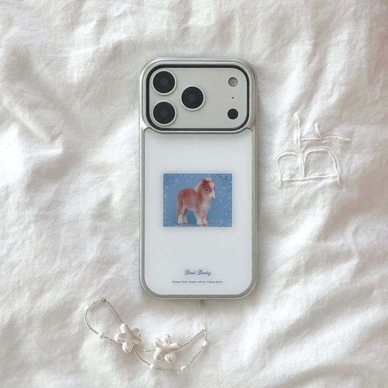 dust dusty（ダストダスティ）の「スノーポニーバンパースマホケース（スマホグッズ/小物）」