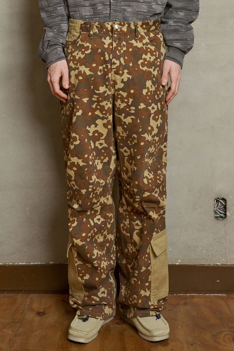 UNALLOYED（アナロイド）の「CAMO CARGO PANTS（Pants）」