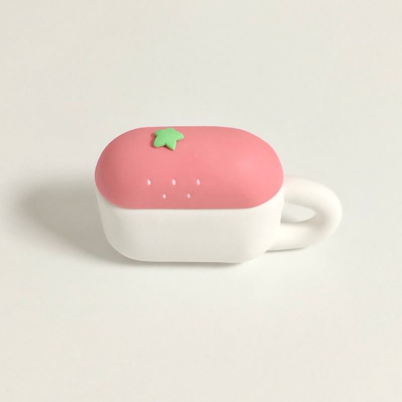 【MADE】 Strawberry Cup Airpods Case
