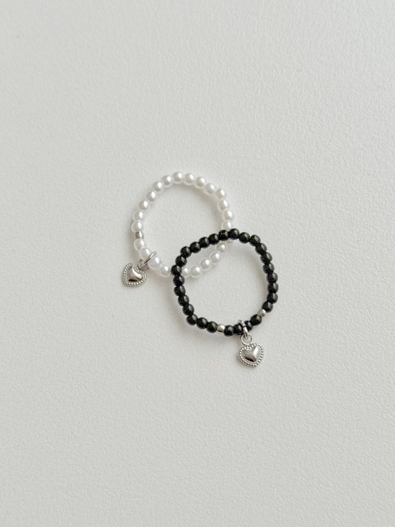 Surgical bead heart ring / 2 colors / Lovely simple mood vintage drop daily