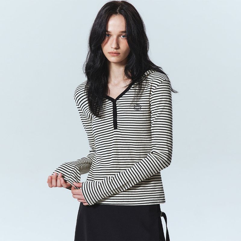 NICK&NICOLE(ニック&ニコール)の「HOODY MINIMALISM STRIPE SLIM TOP_IVORY(Tops)」