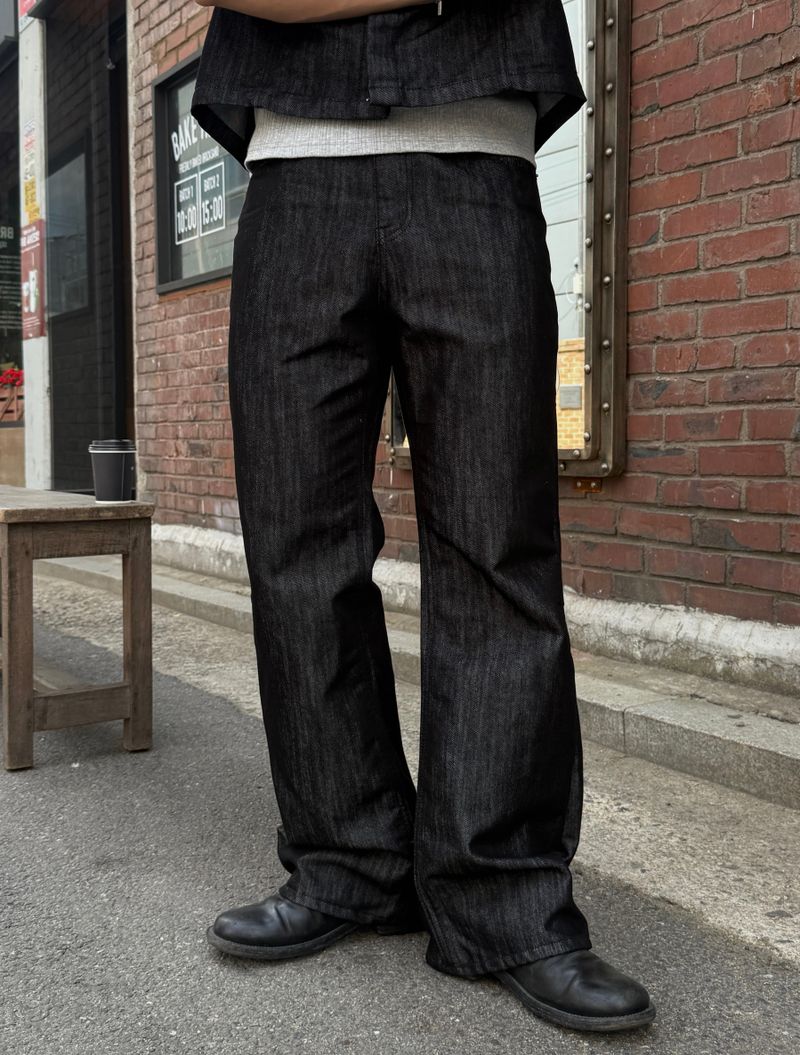 AVAND(アバンド)の「Glossy Flared Jeans(Pants)」
