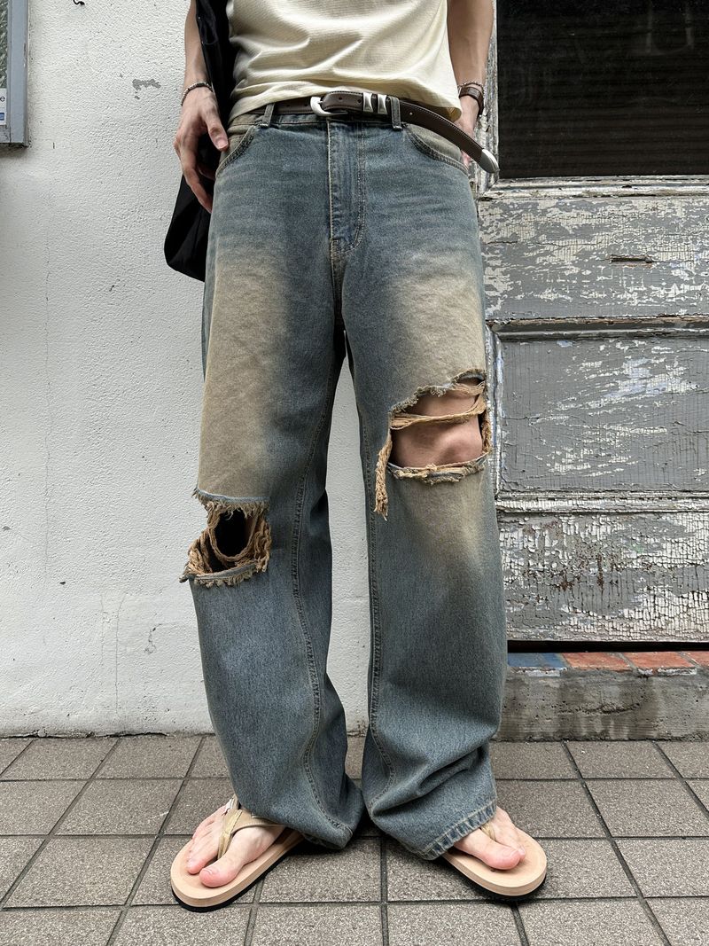 WHAT A LOOK(ワット ア ルック)の「KYRON DISTRESSED WIDE DENIM(Pants)」