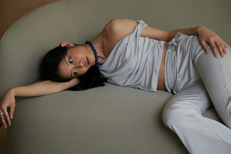 SILVER TWISTED SHOULDER TOP
