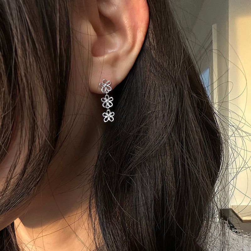 MOSXE（モスクス）の「[925silver] Flower drop earring（Accessories）」