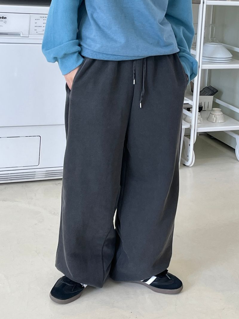 Pigment vintage jogger pants