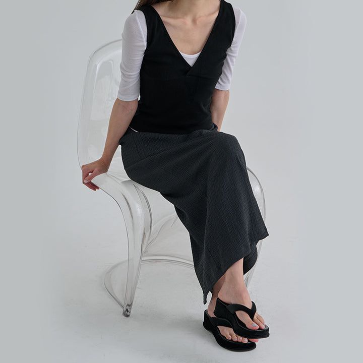 [Nerit] Deep V-Neck Ribbed Tank Top -3Color