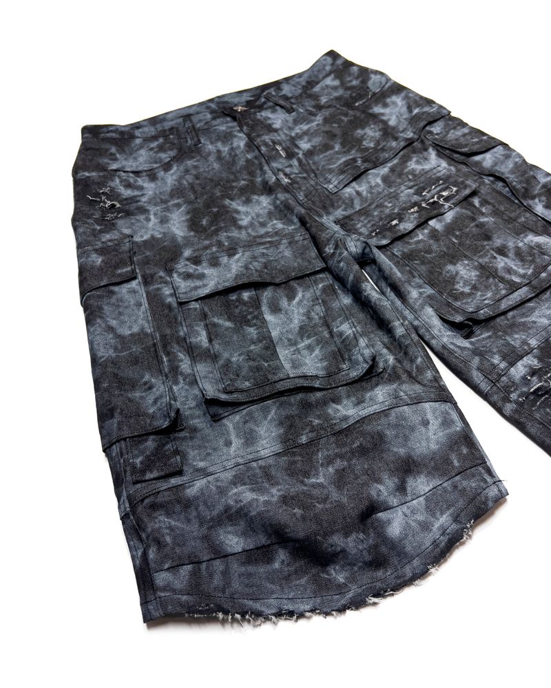 DISTRESSED WAVE SHORT DENIM CARGO PANT