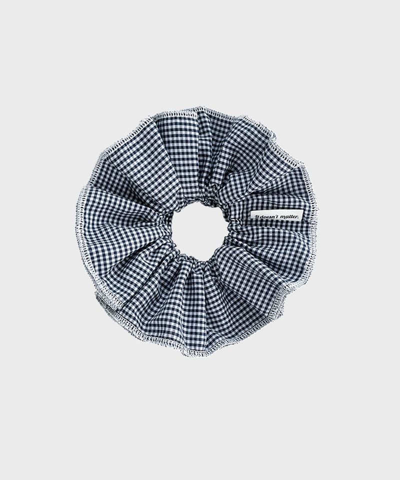 it doesn't matter.(イットダズントマッター)の「Ruffle Check Scrunchie (Navy)(Hair Accessories)」