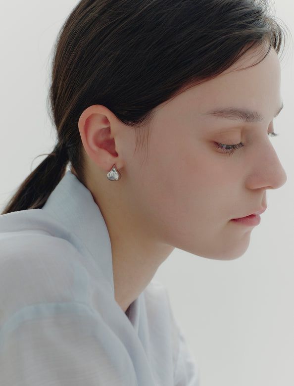 26SS★ H Edition (W) Volume Lune Earrings