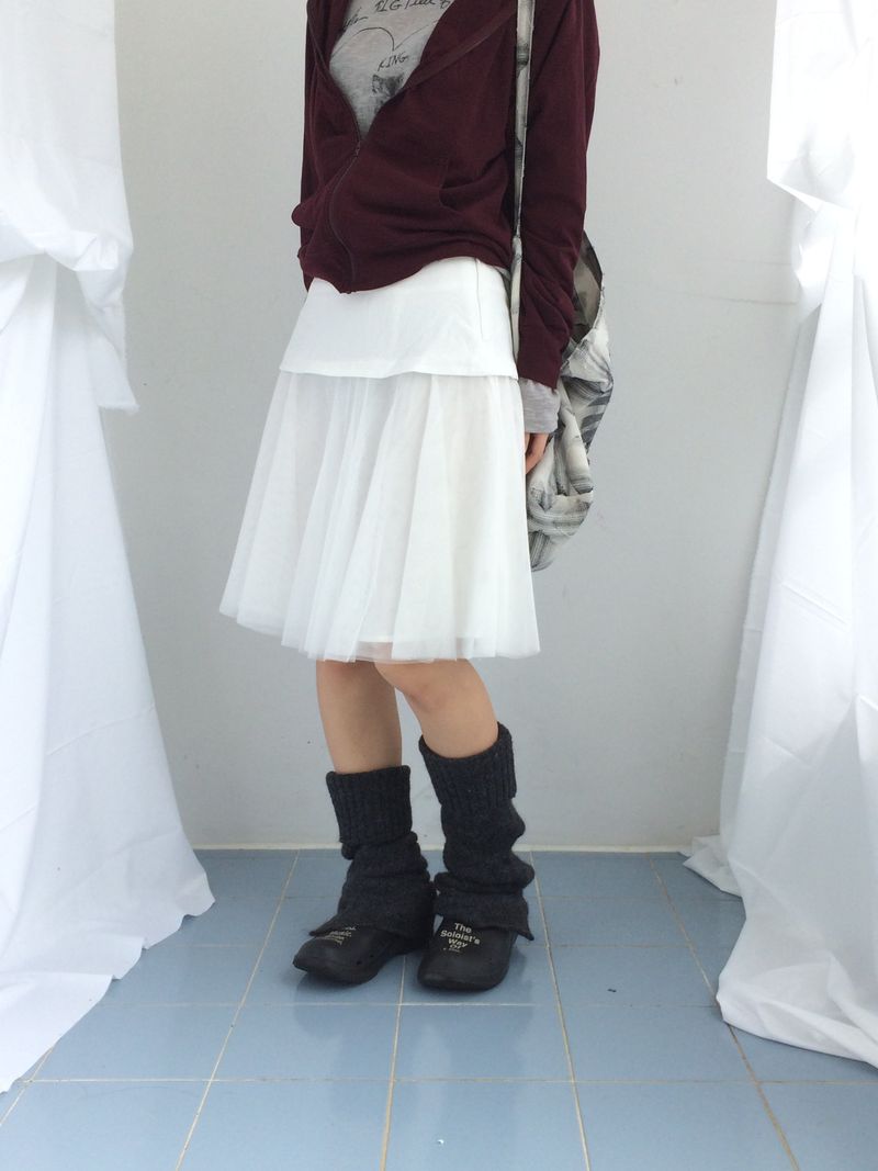 See-through curve layered skirt