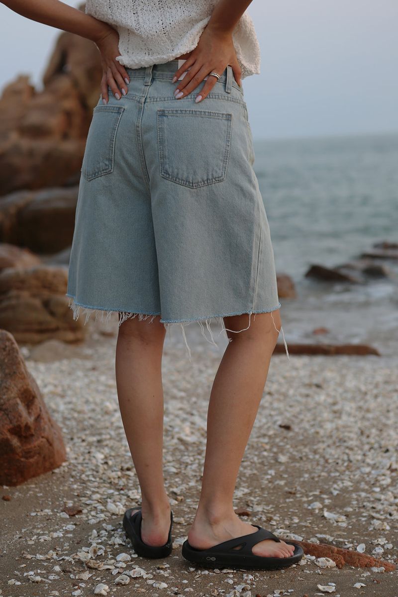 HEI BERMUDA DENIM SHORTS