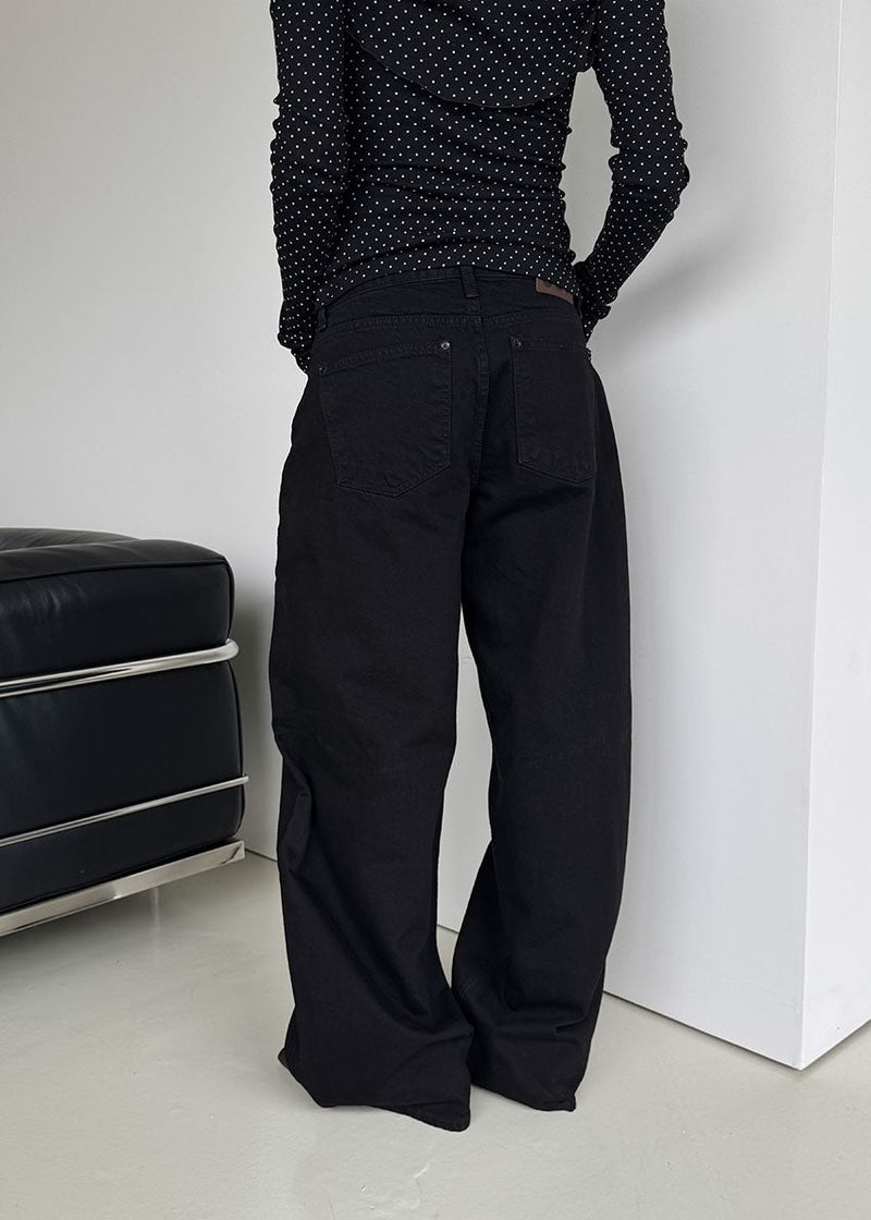 DEEP BLACK LOW WIDE PANTS