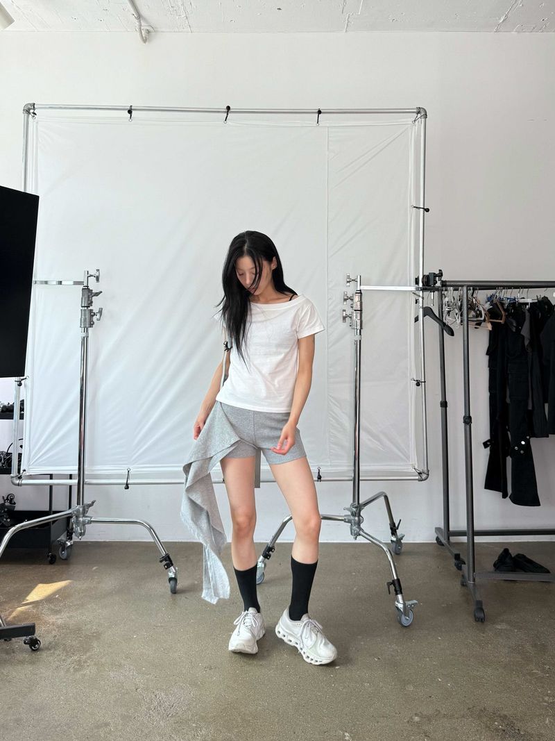 WOOHWA（ウファ）の「 EYELET DRAPE SKIRT PANTS（Pants）」