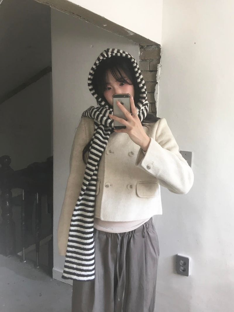 Stripe hood muffler