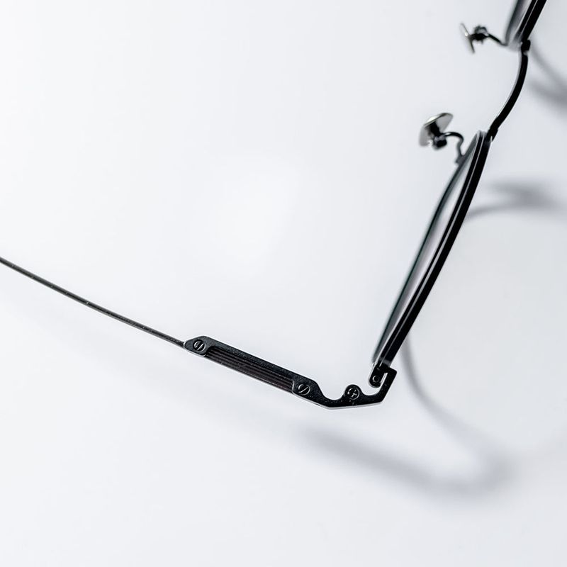 Knouun polygon titanium glasses CODE. 102. E Black N Gray