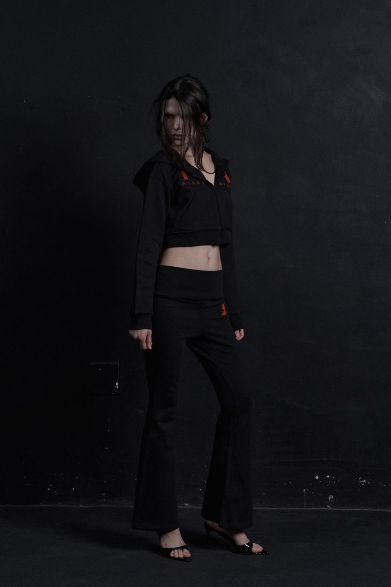 FR CROP HOODIE ZIP-UP BLACK