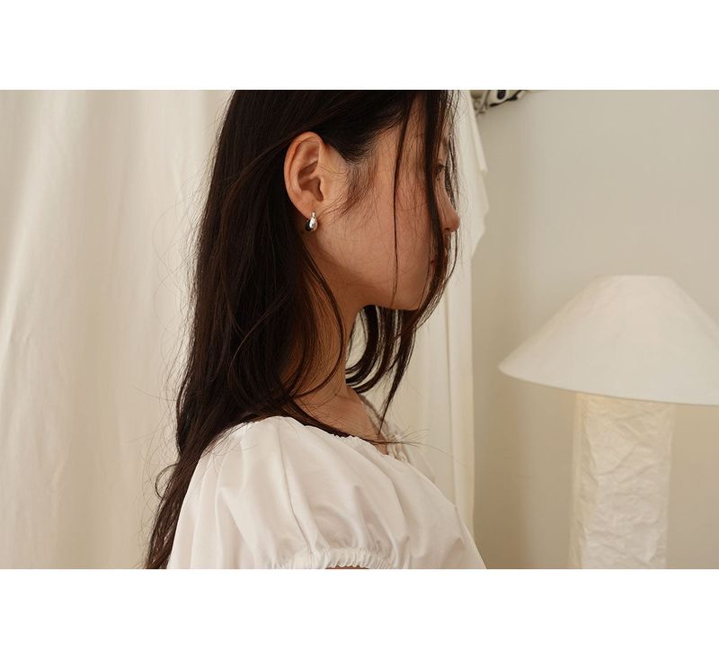 plat basket earrings