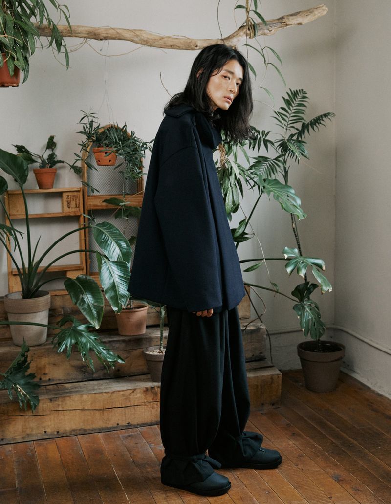 unisex strap balloon pants black