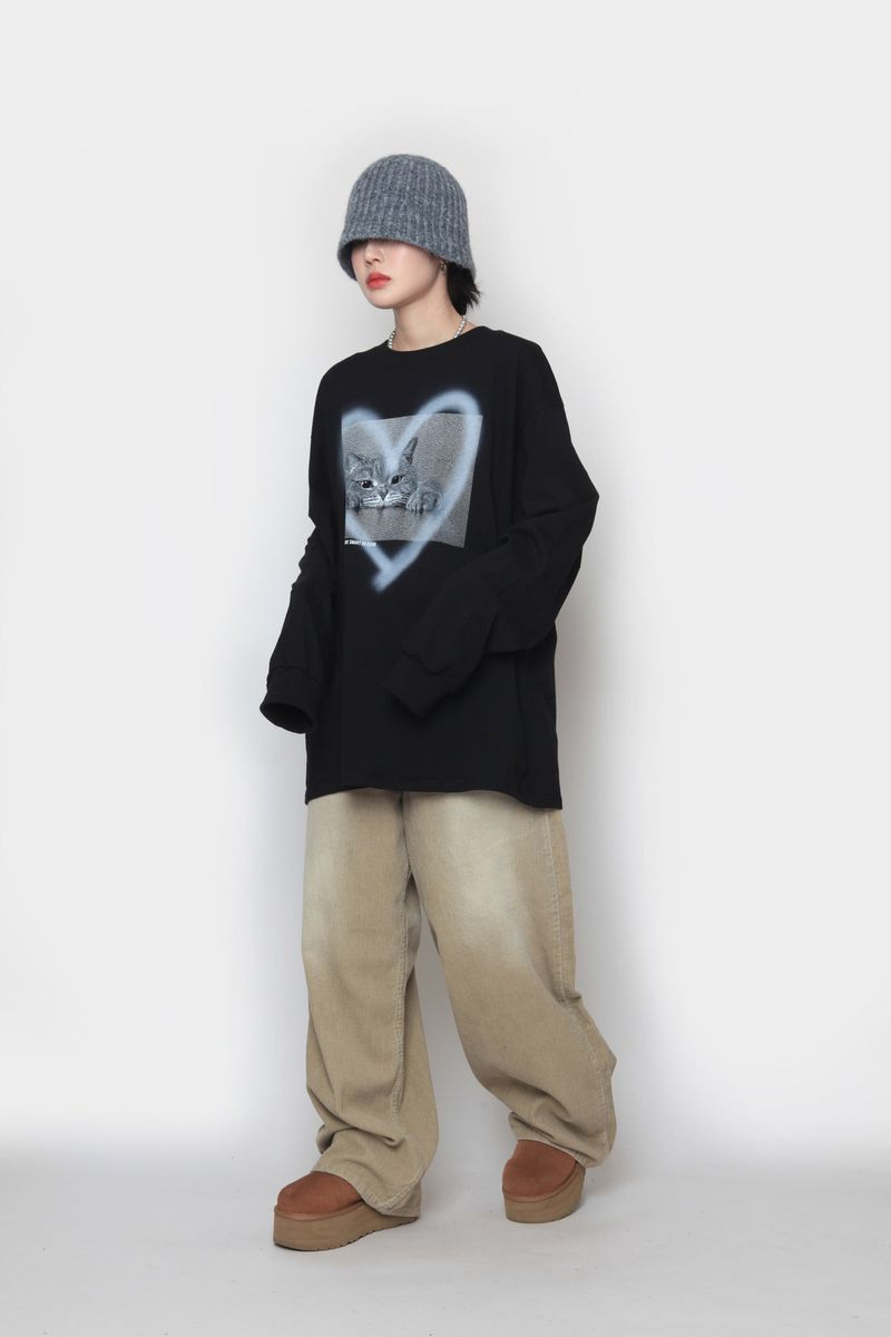 Cat Heart Spray Long Sleeve T