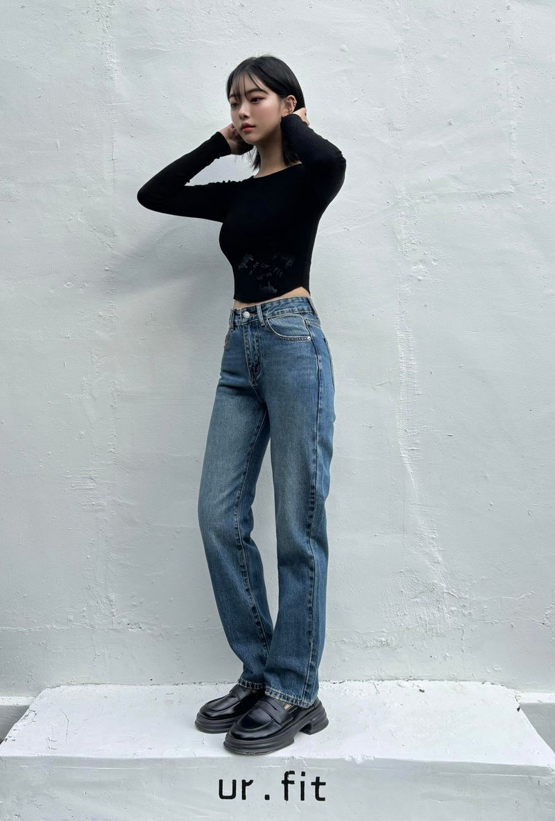 STRAIGHT FIT DENIM PANTS code 18317
