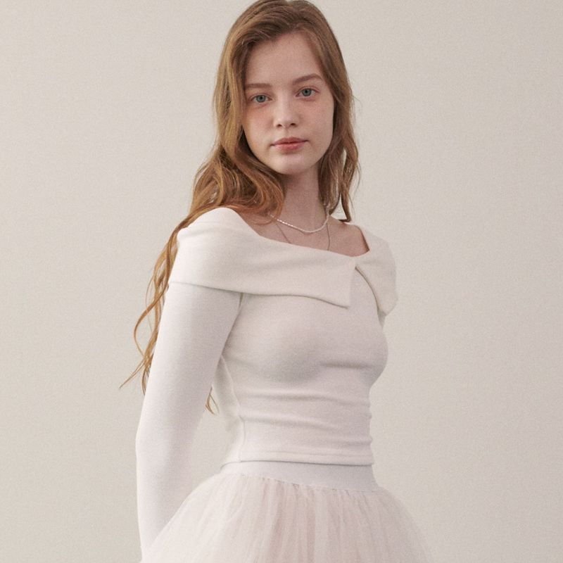 String Off-shoulder T-shirt - WHITE