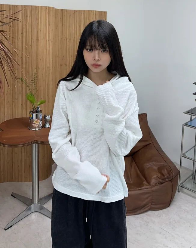 SATIIIZ（サティーズ）の「Of Waffle Henley Neck Hoodie（Tops）」