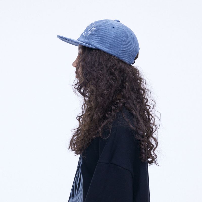 Illusion Corduroy Cap Light Blue