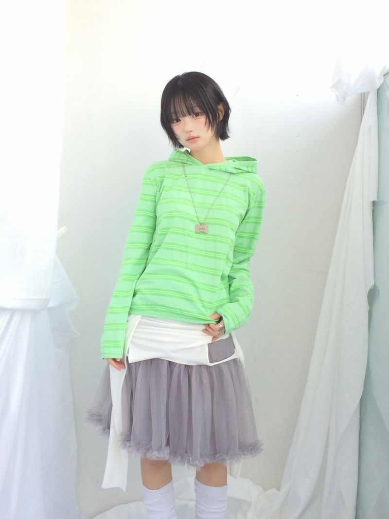ner.ui.bin（ノエビン）の「ストライプ ライム フード（トップス）」