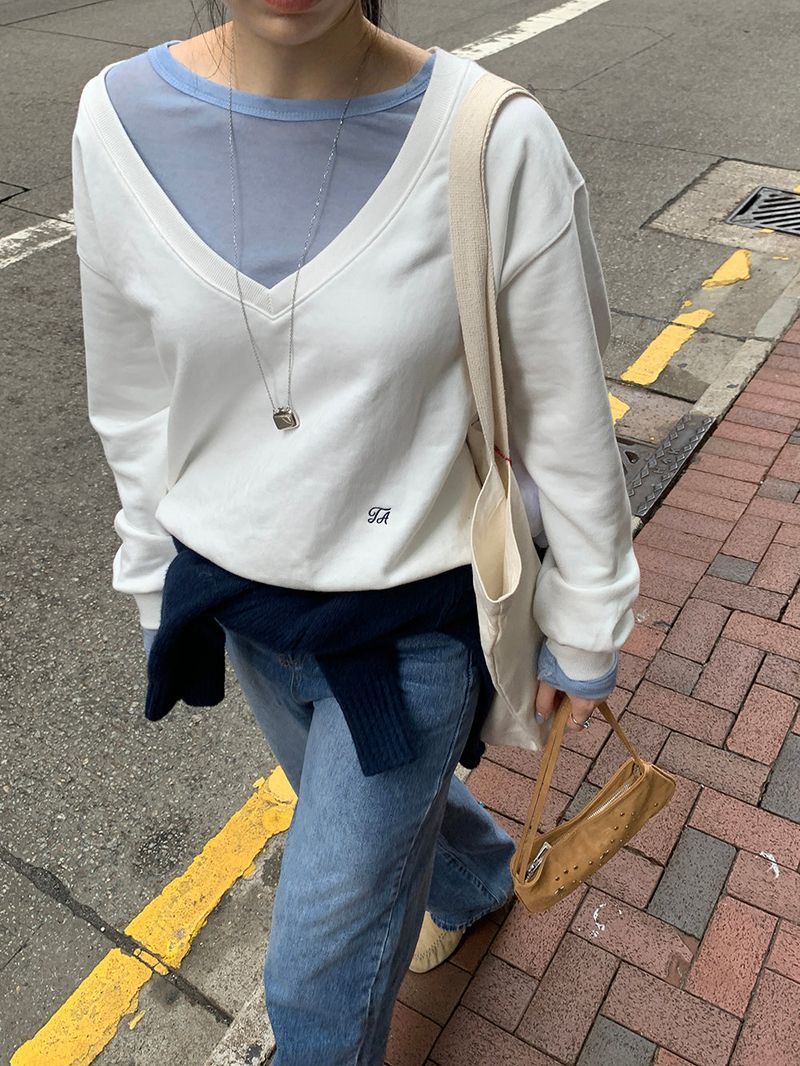 [MADE] TA DEEP V-NECK SWEATSHIRT