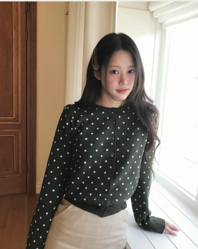cloudemotion(クラウドエモーション)の「how round dot cashmere knit cd(Tops)」