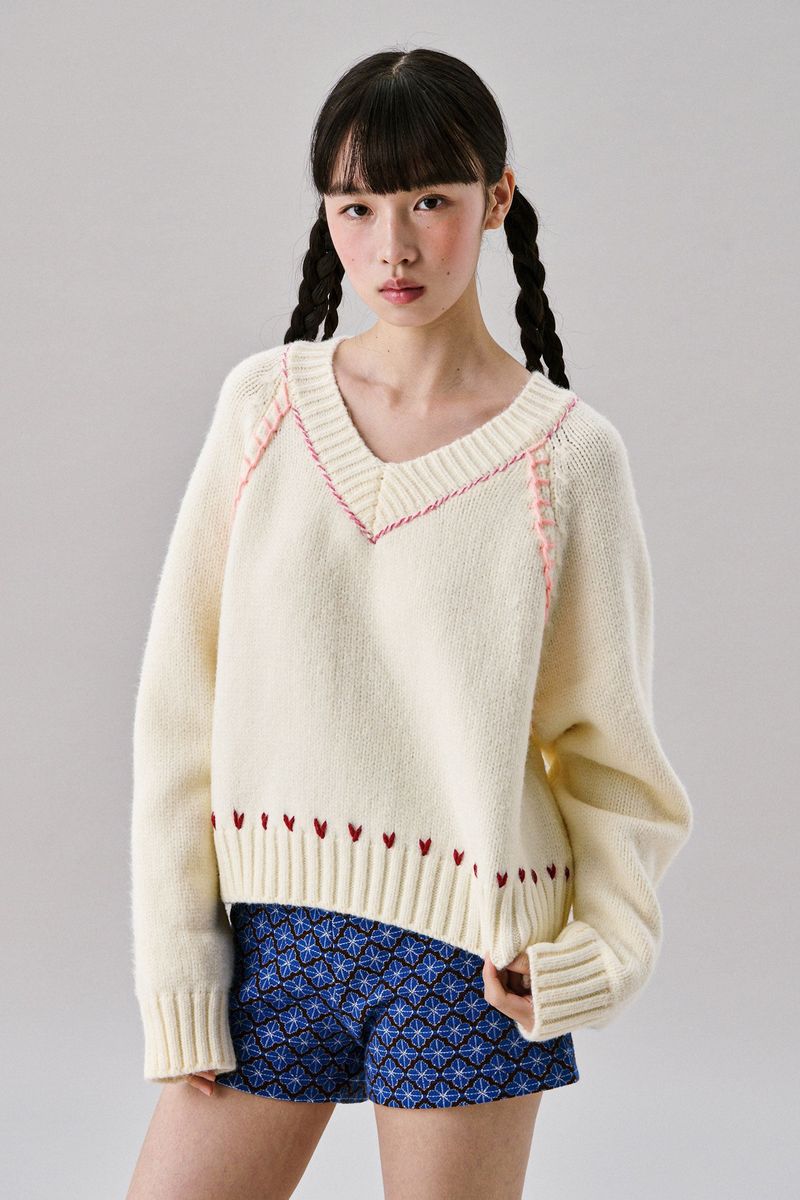 Heart Needle V-neck Knit [Ivory]