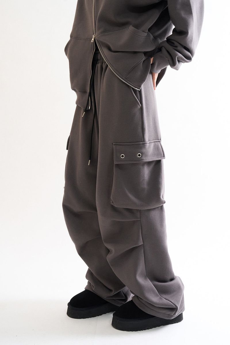 Raucohouse(ラウコハウス)の「Closer thermal cargo string sweatpants(Pants)」