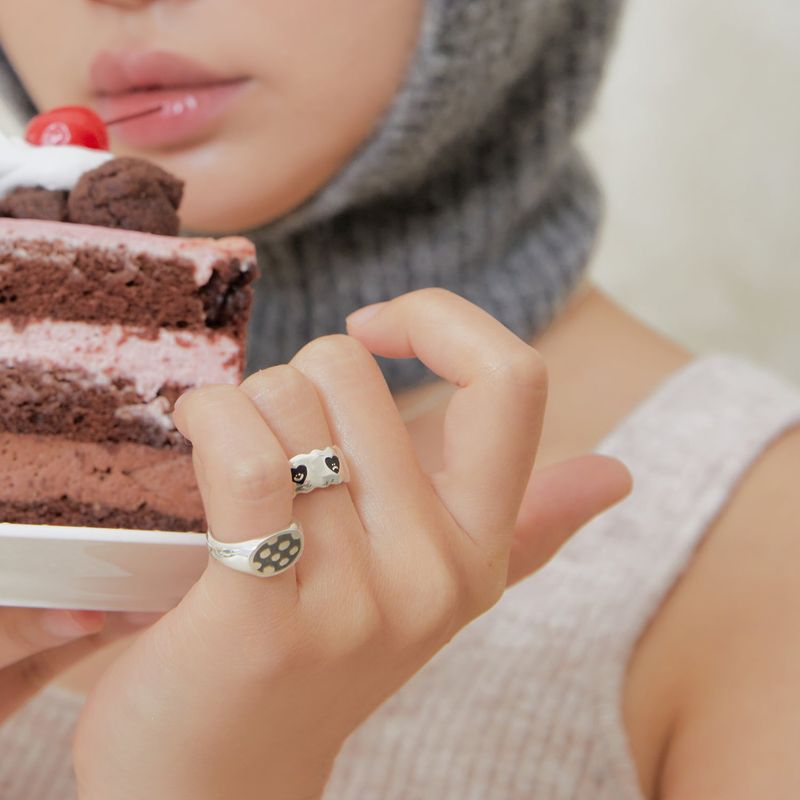 FILLOW(フィロー)の「happy but unhappy heart open ring vol.2(Accessories)」