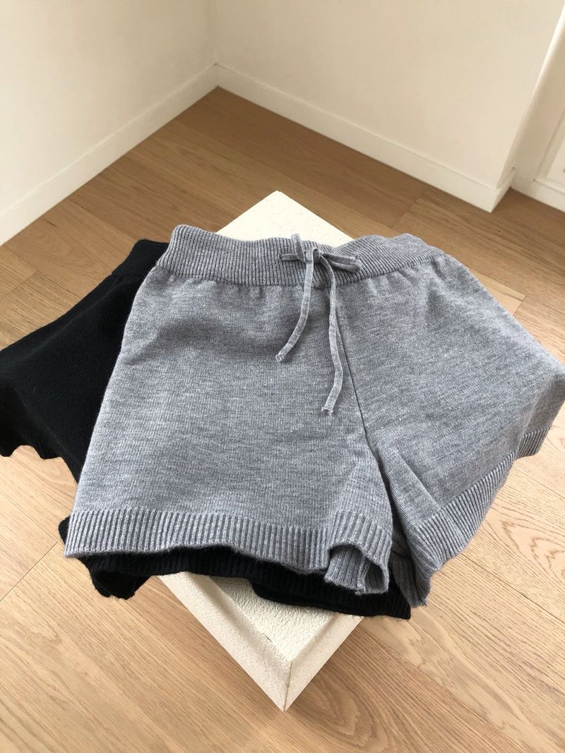 moroi(モロイ)の「wool knit shorts(Pants)」