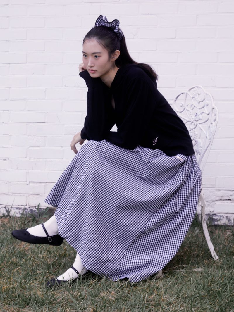 Innermuseum（インナーミュージアム）の「Gingham check pocket shirring Long skirt (BLACK)（Skirts）」