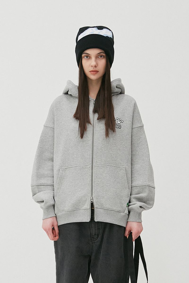 APIECEOFCAKE（ピースオブケイク）の「Cherry Bear Hood Zipup_Grey（Tops）」
