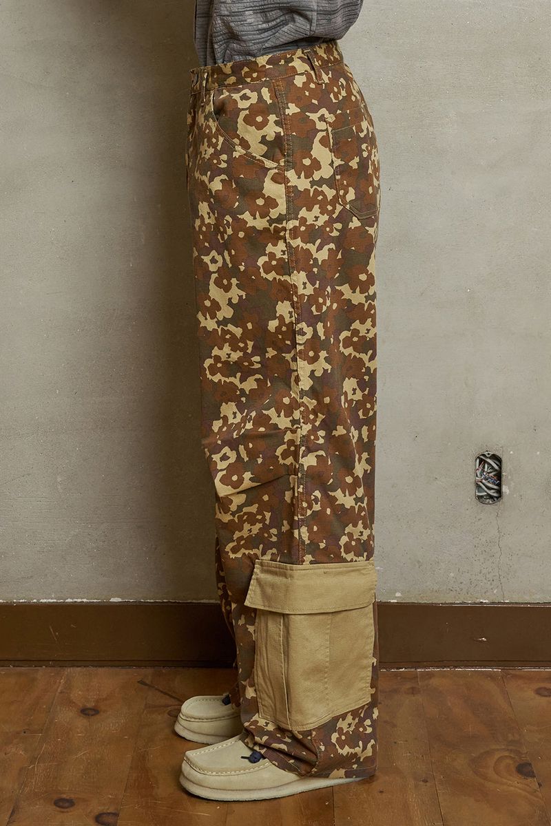 CAMO CARGO PANTS