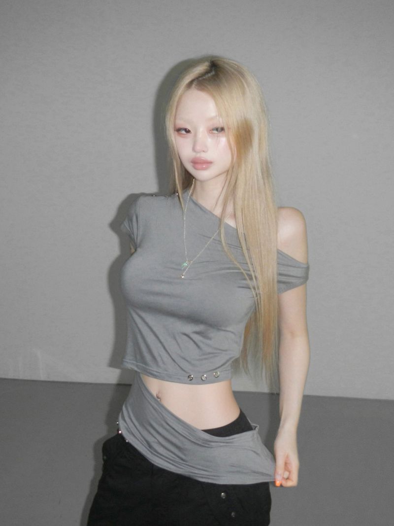 THEAIRTOWN（ザエアータウン）の「cement cutting top(2 color)（Tops）」