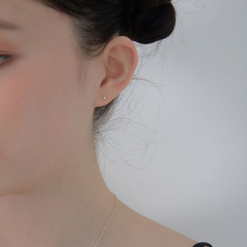 FILLOW(フィロー)の「smallest pearl earring(Accessories)」
