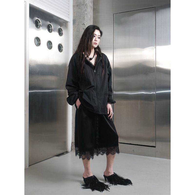 LACE-LINE WINDBREAKER