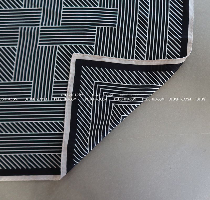 patterned silk petit scarf