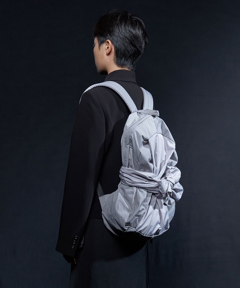 Knotted Backpack (Nylon-silver)