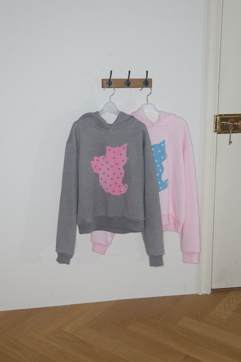 SHAKIRI（シャキリ）の「STARLIGHT KIRI CROPPED HOODIE (GREY)（Tops）」