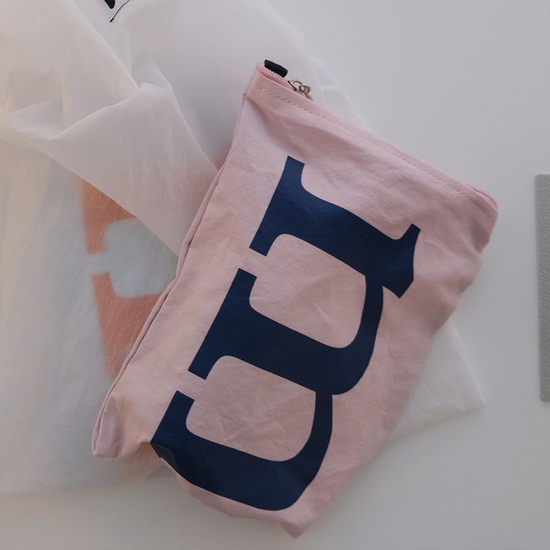 Color Pouch Guava Guava