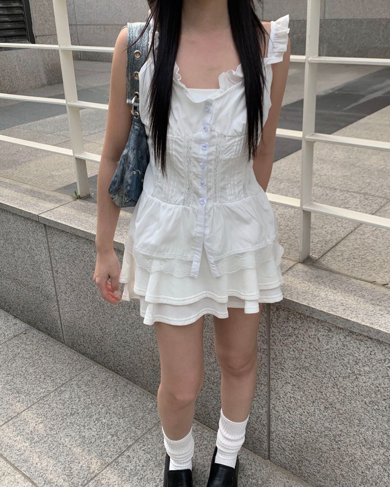 Low cancan skirt