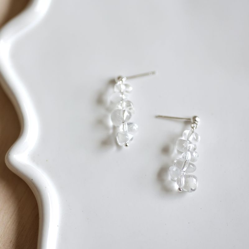 heim（ハイム）の「Pebble White Crystal Silver 925 Pierce handmade（Accessories）」