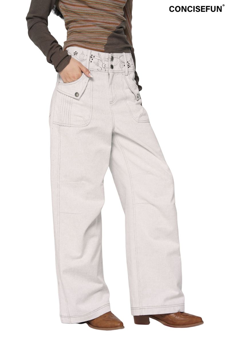 CONFUN（コンファン）の「CONFUN Original Floral Stud Embroidery Waistband Two-Tone Denim Curved-leg Pants（Pants）」